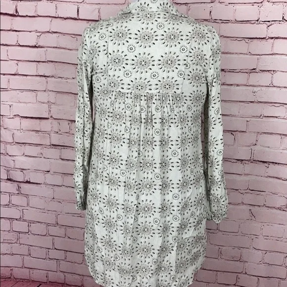 ZARA Woman Top Size Medium - Picture 4 of 5